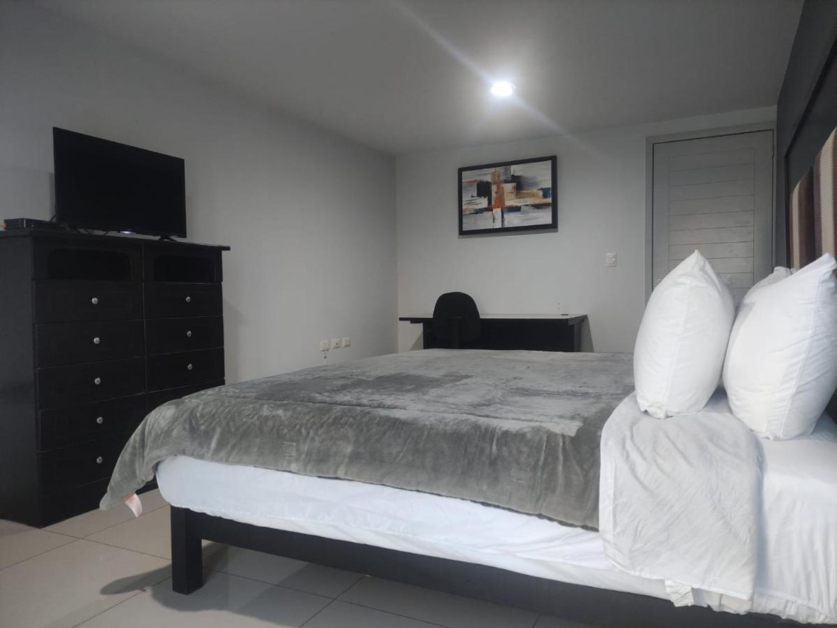 Hotel Casa Galeana Centro Con Estacionamiento Privado Агуаскальентес Экстерьер фото